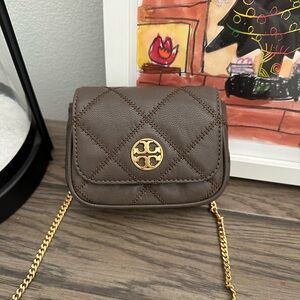NWT Tory burch matt gray mini Willa purse 141069